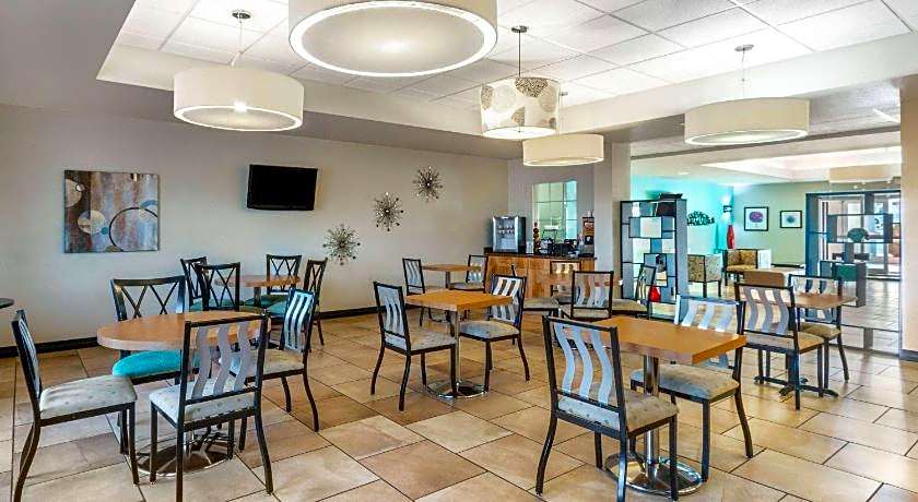 La Quinta Inn & Suites by Wyndham Tucumcari