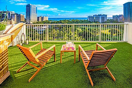 Hotel La Croix Waikiki