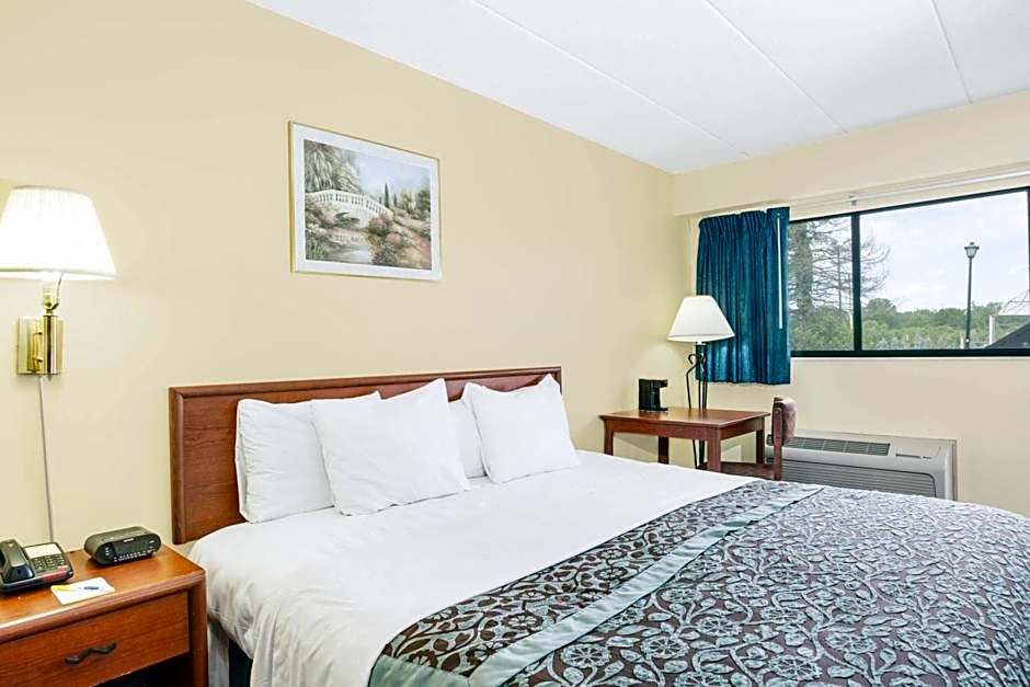 Days Inn by Wyndham Athens