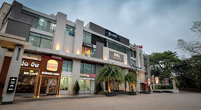 Hotel Pal Heights
