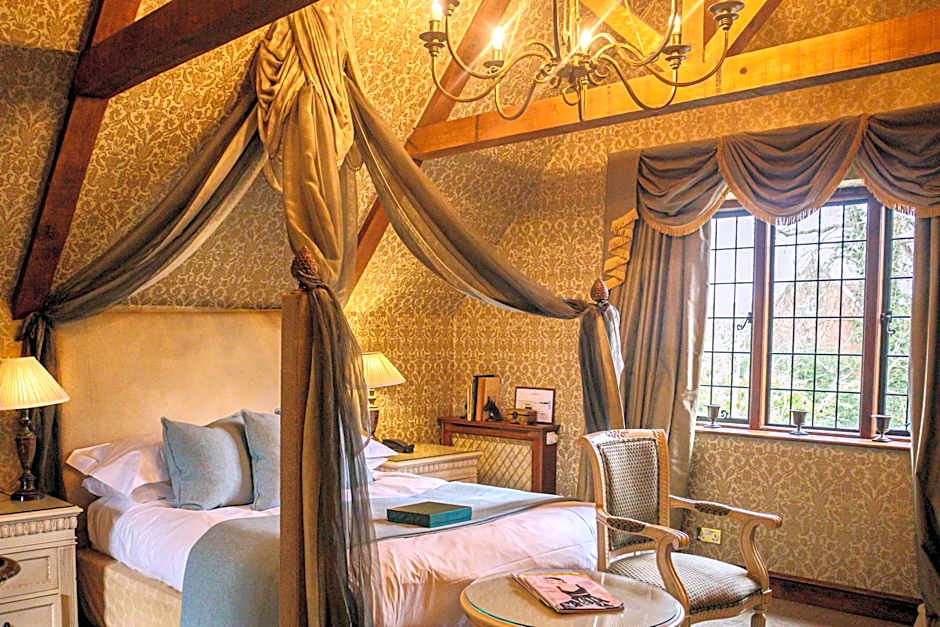 Langshott Manor - Luxury Hotel Gatwick