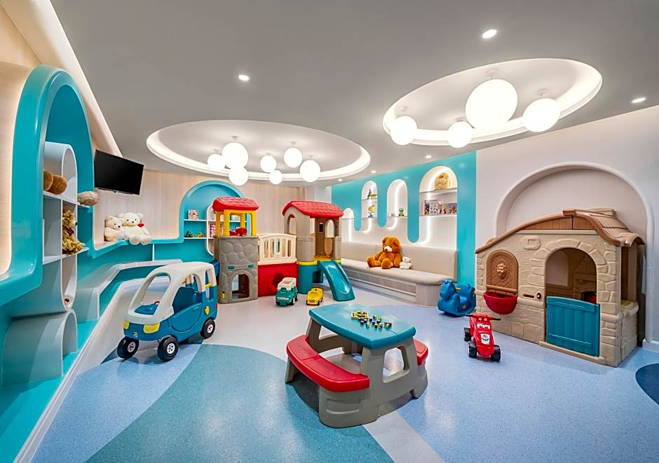 Centre Point Sukhumvit Soi 10