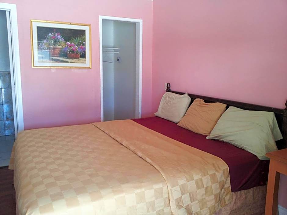 Travel Eagle Inn Motel