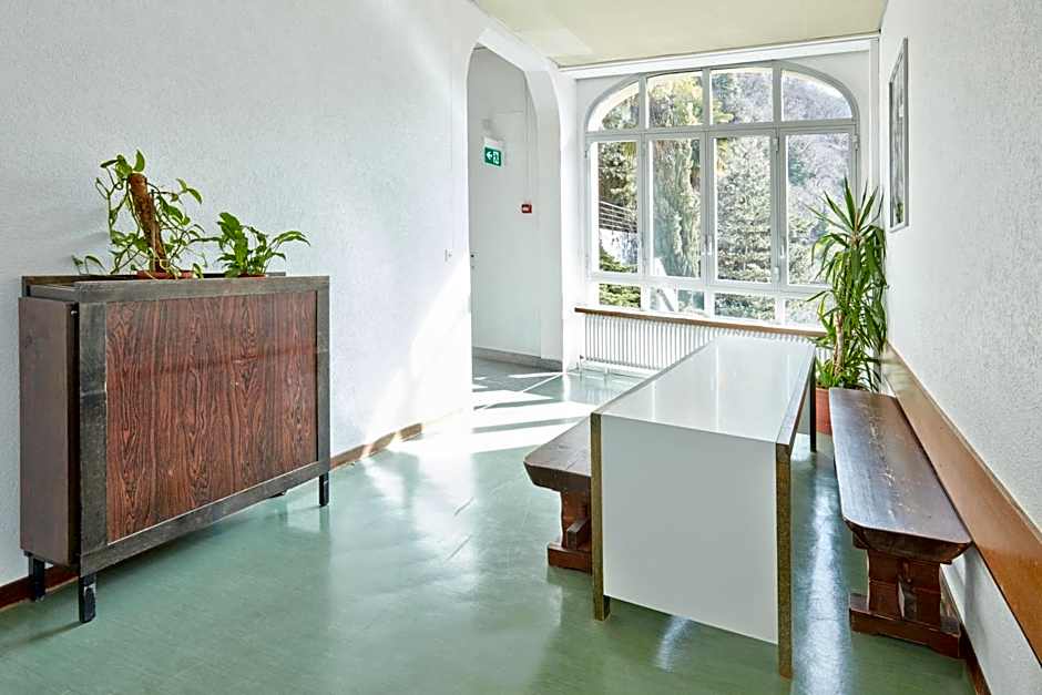 Ostello Montebello - Bellinzona Youth Hostel