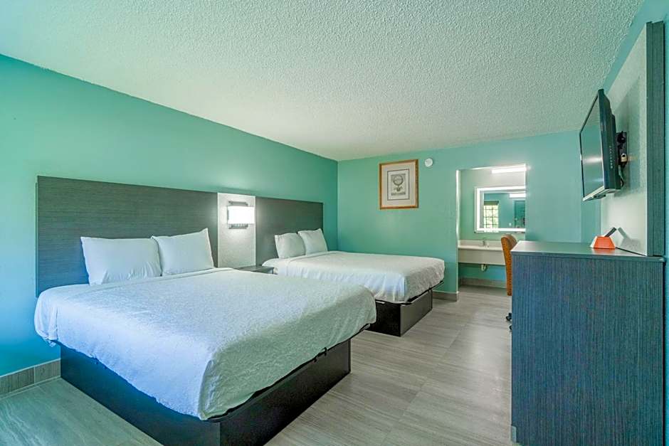 Lone Star Inn & Suites by OYO Harlingen TX