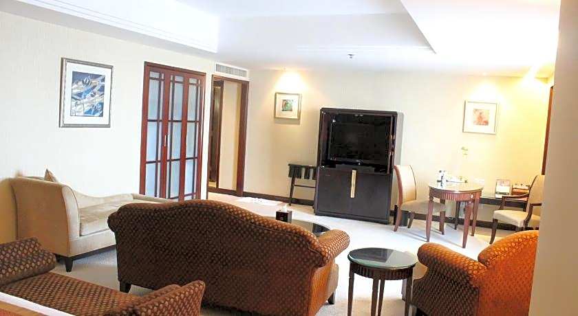 Zhangjiagang Huafang Jinling International Hotel