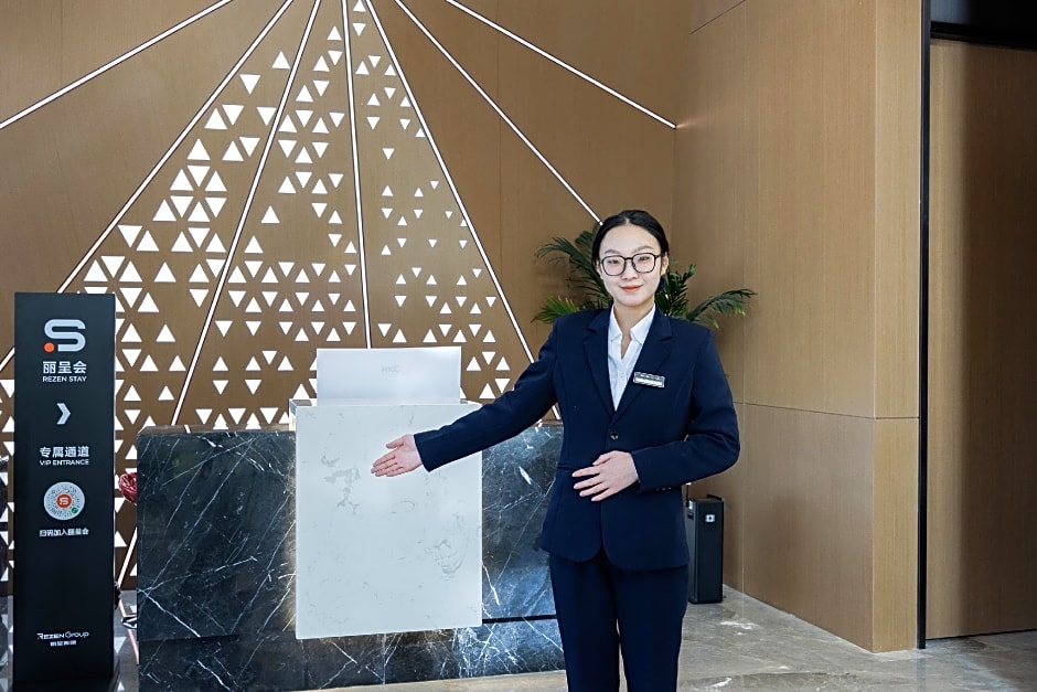 Grand Rezen Hotel Golmud