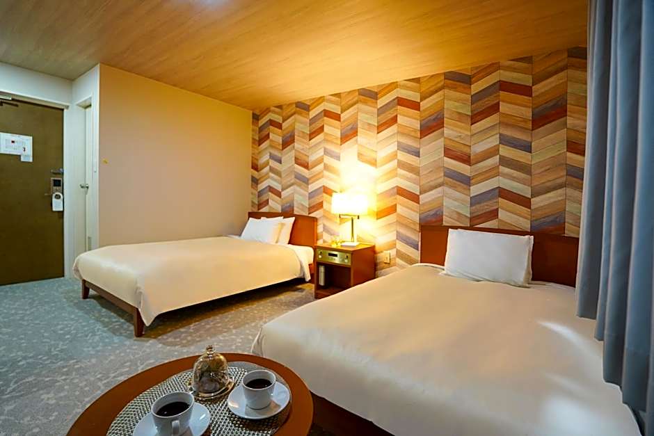 2 Beds, Nonsmoking — 7 fotoğraftan 1. fotoğraf