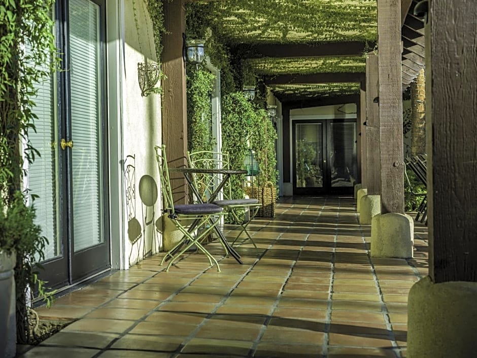 La Maison Hotel - Adults Only