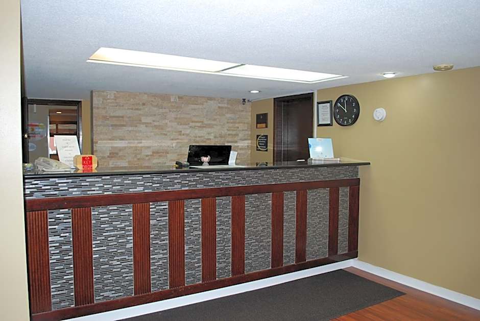 Super 8 by Wyndham Eau Claire WI