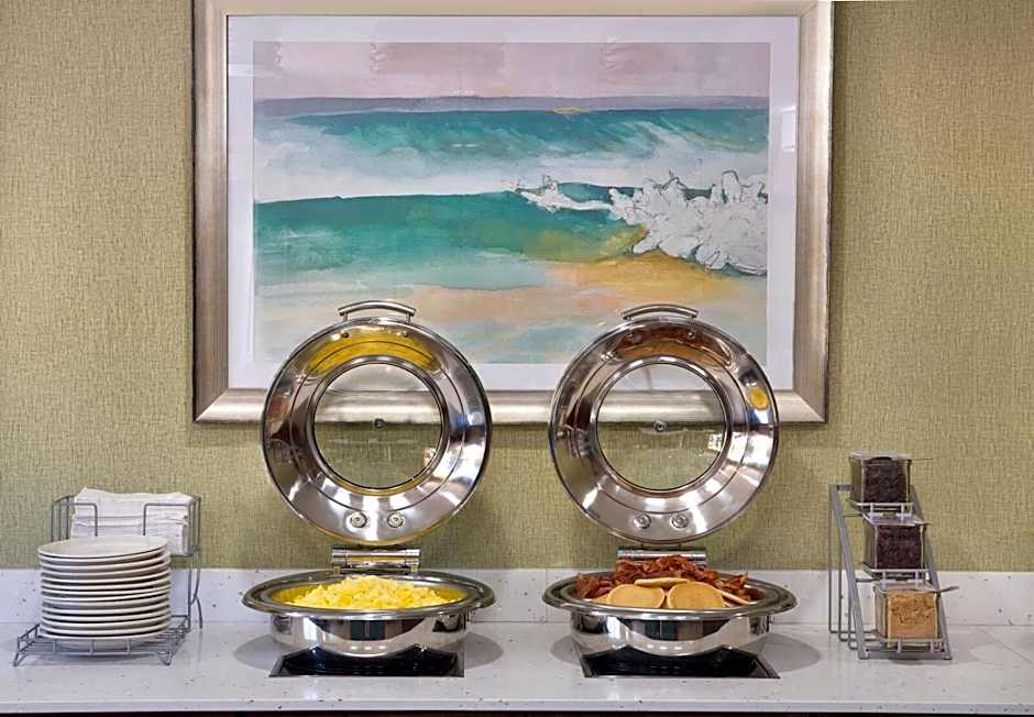 Hawthorn Extended Stay by Wyndham Naples