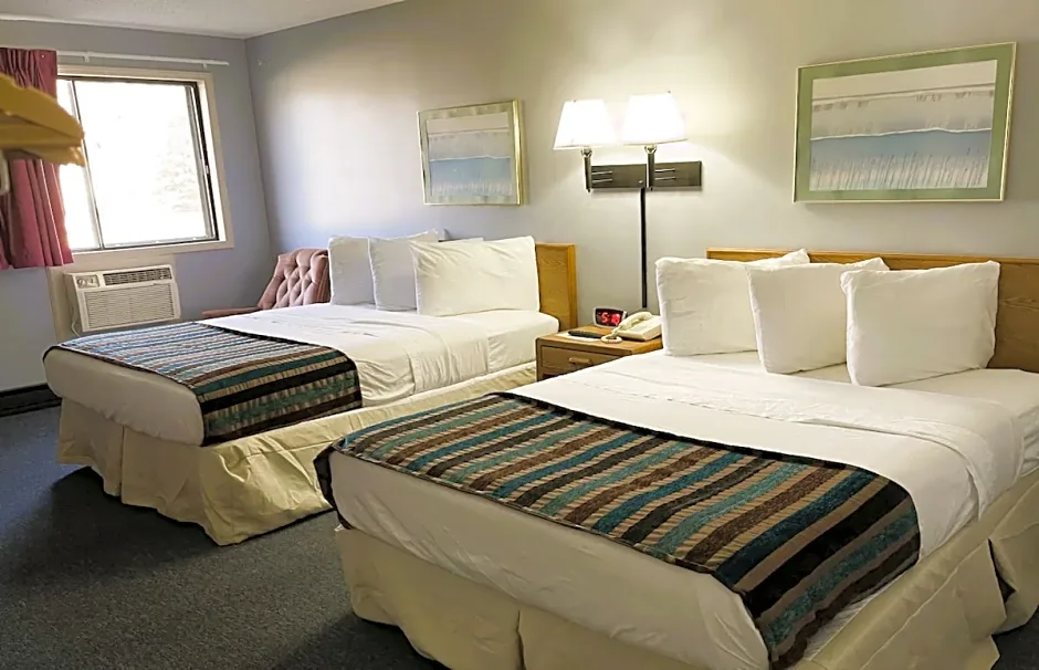OYO Hotel Pipestone MN, Canterbury Park