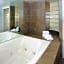 Embassy Suites by Hilton Portland Tigard