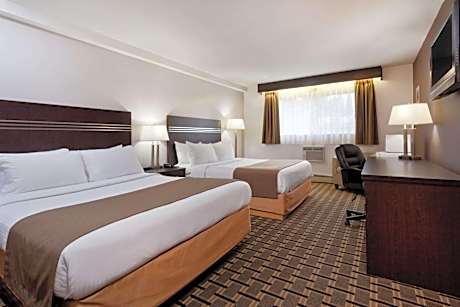 Queen Room with Two Queen Beds - Non-Smoking