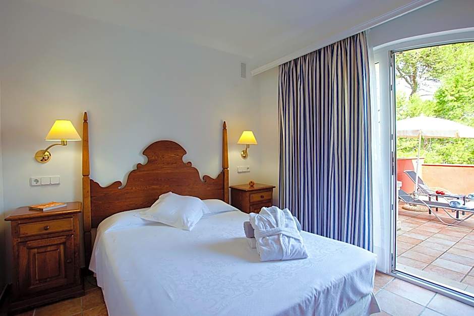 Hotel Cala Sant Vicenc - Adults Only