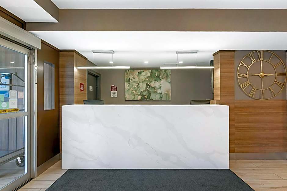 Quality Inn & Suites Oakville