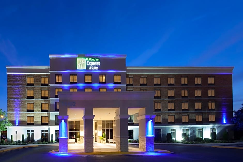 Holiday Inn Express & Suites Laurel Lakes