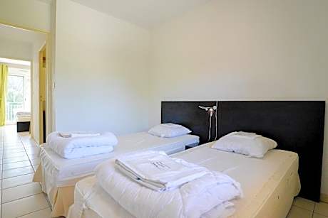 Two-Bedroom Apartment (5 Adults)