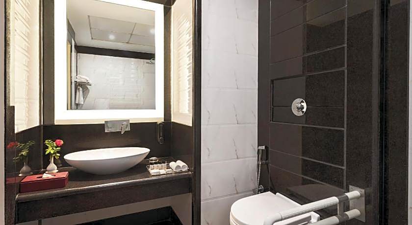 Ramada by Wyndham Varanasi Katesar