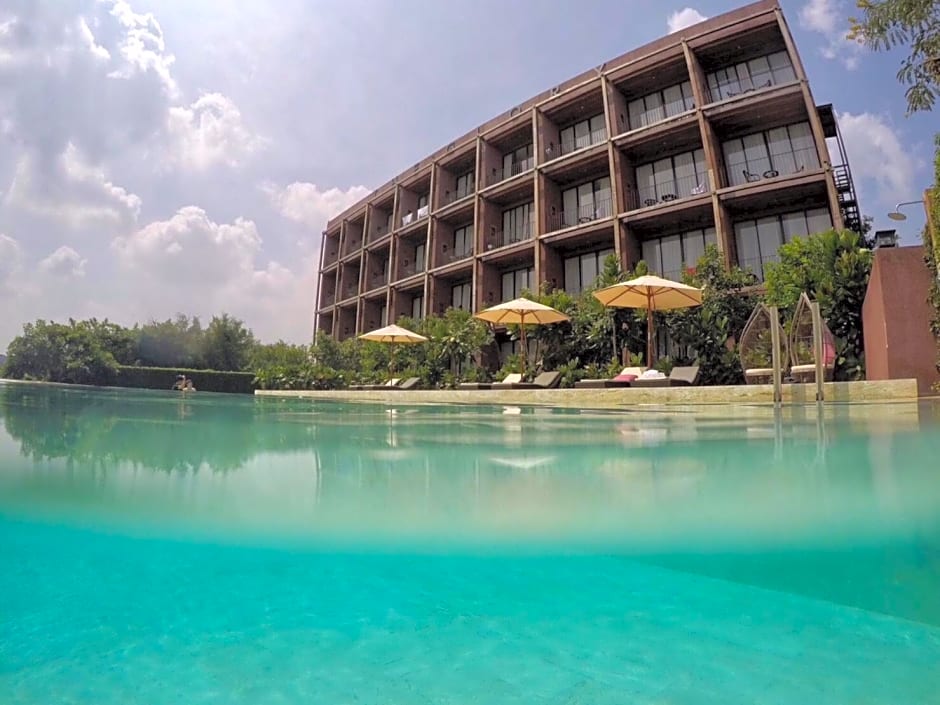 The Glory River Kwai Hotel