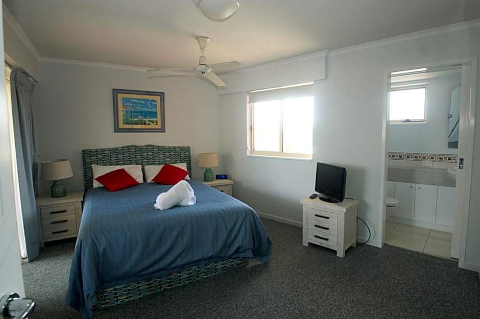 The Esplanade Riverview Holiday Apartments