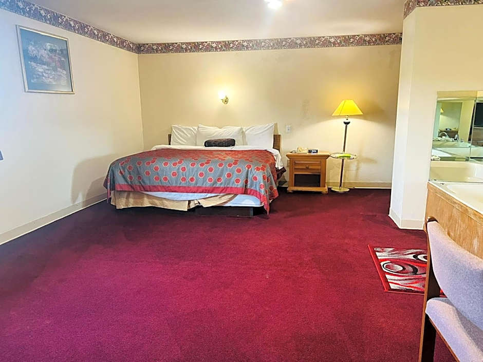 Villa Inn Motel Near Hwy 12 WI Capital O