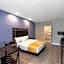 Days Inn & Suites by Wyndham La Porte
