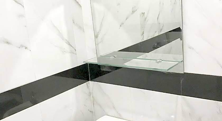 RedDoorz Plus near Politeknik Negeri Malang