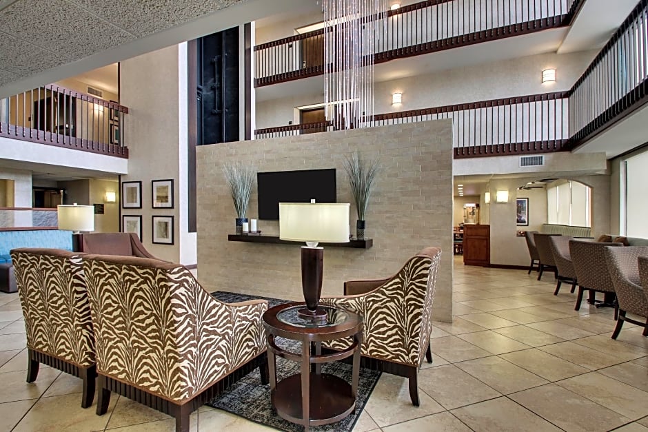 Sonesta Essential Houston Hobby Airport