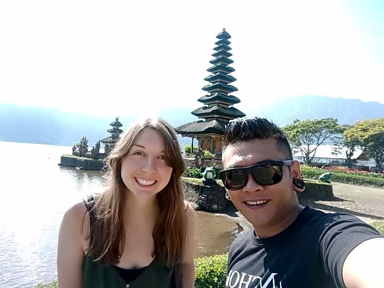 Artomoro Bali