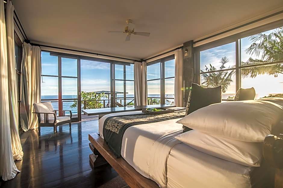 PANDAWA CLIFF OCEAN FRONT PRIVATE LUXURY VILLA 3BR