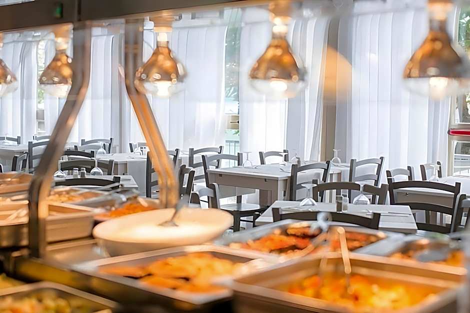 c-hotels International
