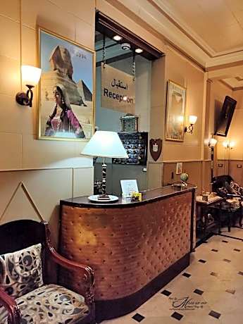 Triomphe Hostel