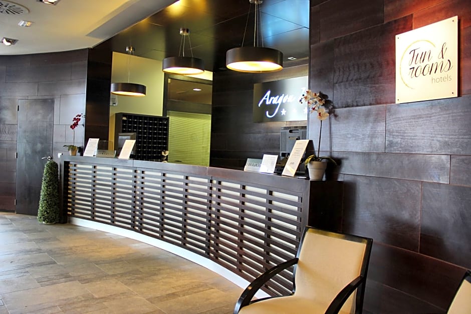 Fun Aragon Hills Hotel & Spa