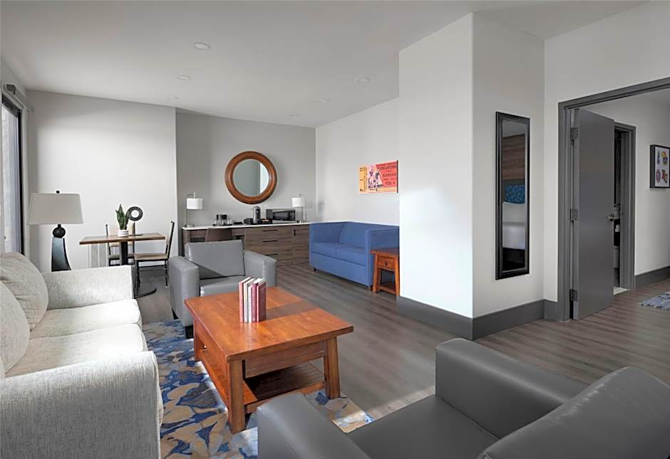 The Oread Lawrence, Tapestry Collection by Hilton