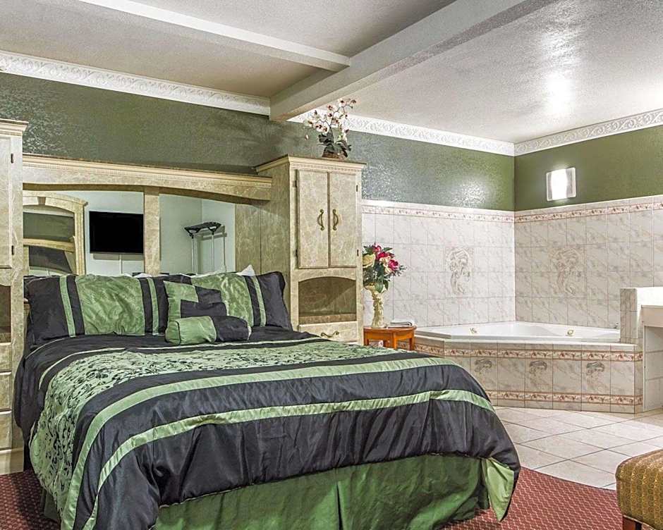 Sycamore Inn Chico University Area