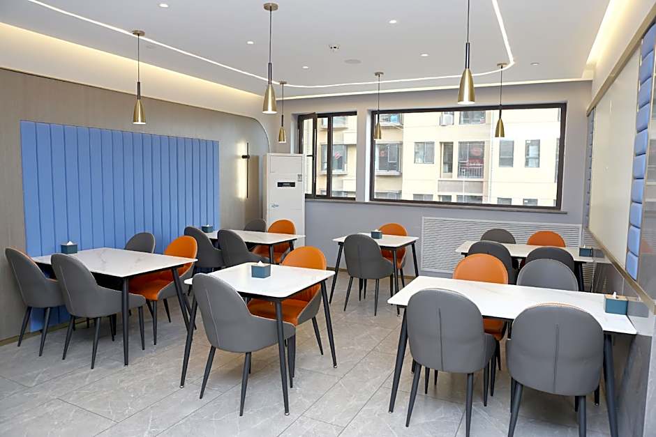 GreenTree Inn ShanXi TaiYuan JianSheS) Road Changfeng Road Express Hotel                        