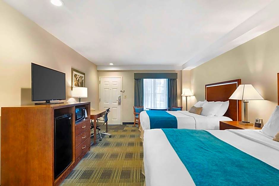 Best Western Plus Cold Spring