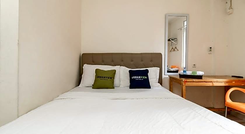 Urbanview Hotel Minongga Pondok Labu by RedDoorz