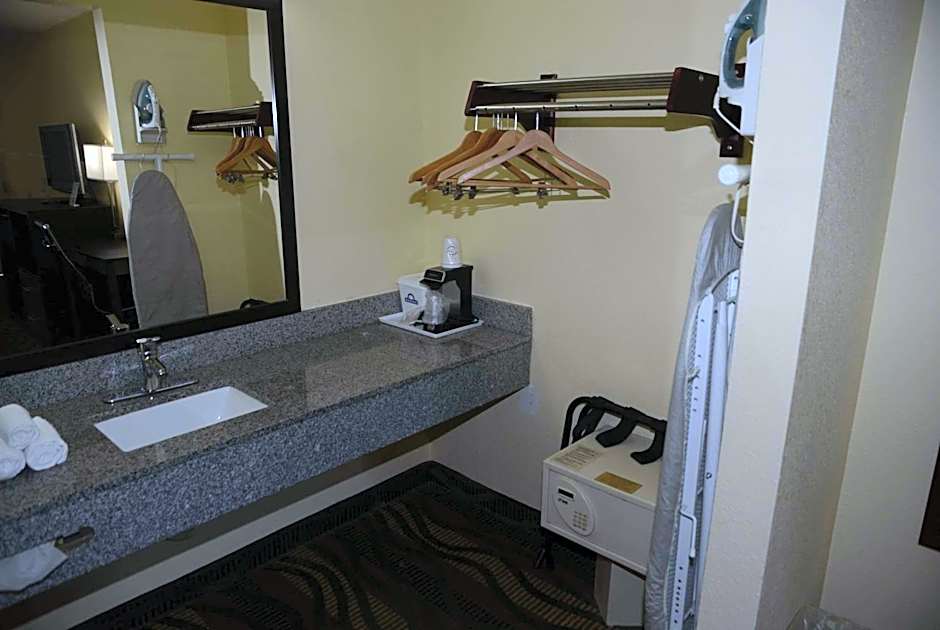 Days Inn by Wyndham Kodak/Sevierville Intrstate SmokeyMntns
