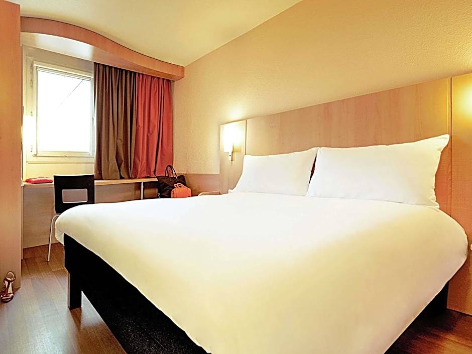 ibis Dinant