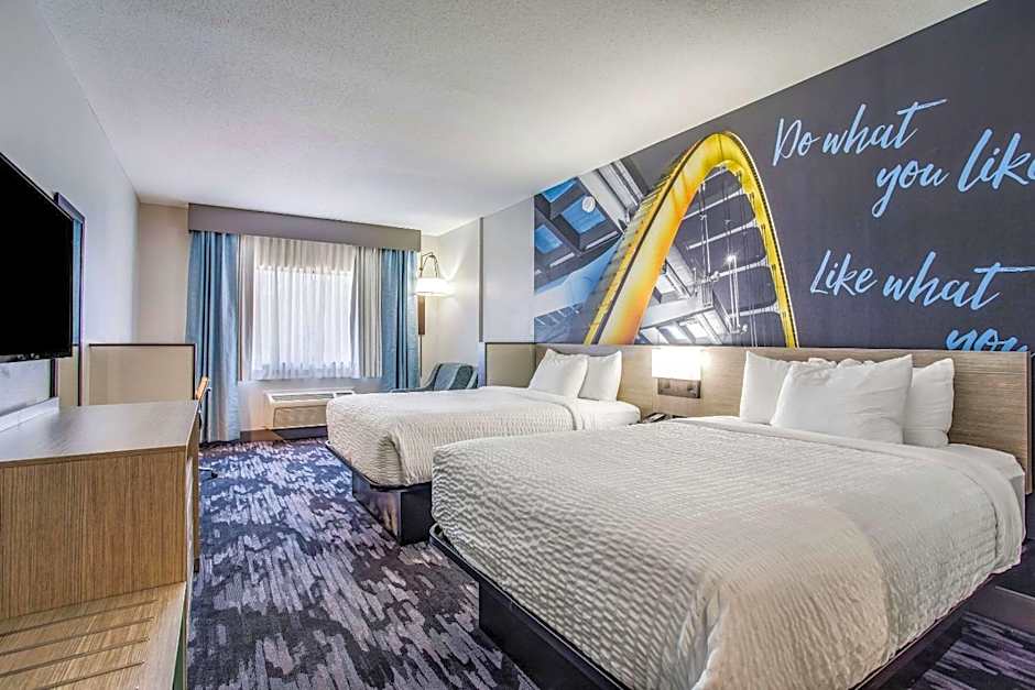 Clarion Pointe Franklin - Nashville Area