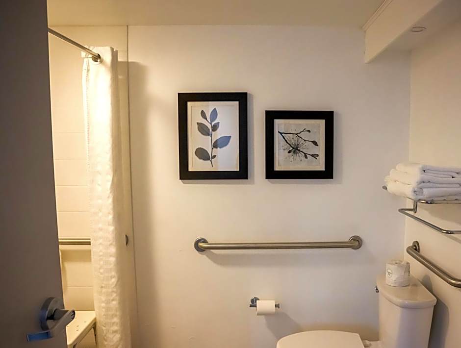 Country Inn & Suites by Radisson, Erie, PA