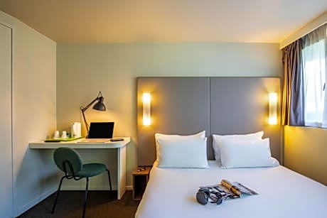 New Generation Double Room (2 Adults + 1 Child)