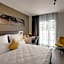 Amper Art Hotel