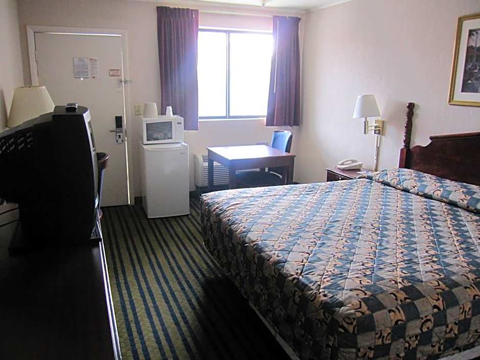 Amherst Inn & Suites