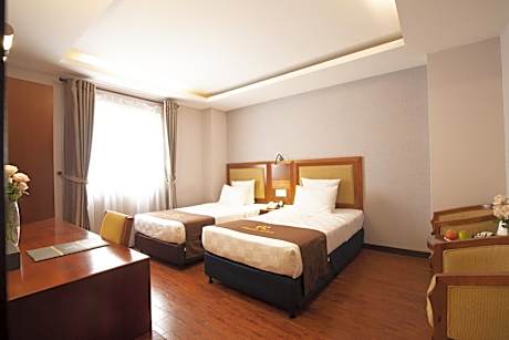 Premier Twin Room (Free Mini-bar)