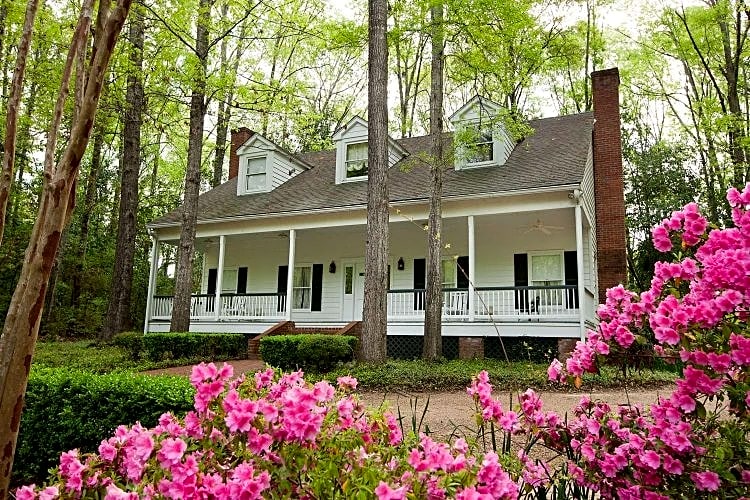 Monmouth Historic Inn