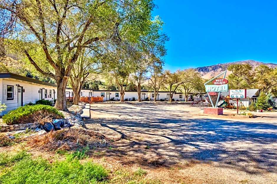 The Historic West Walker Motel