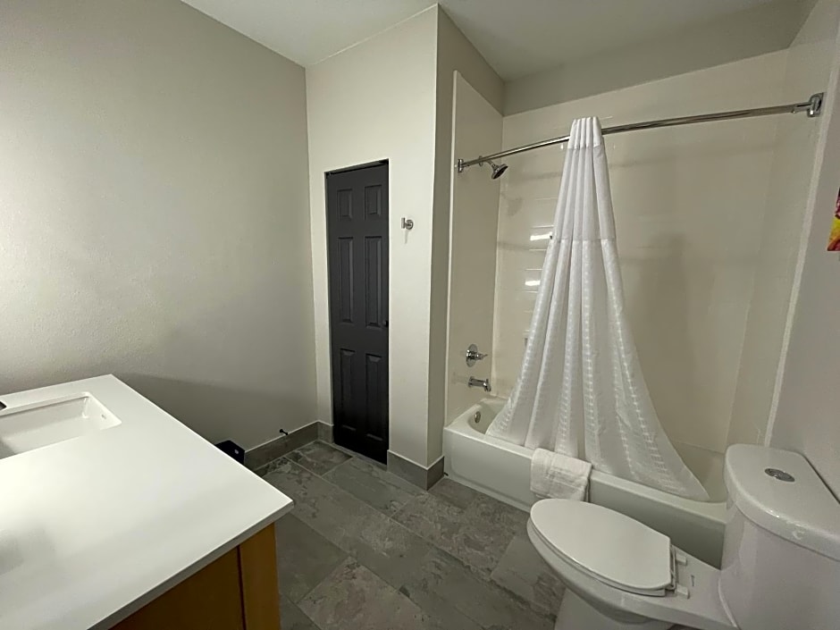 La Quinta Inn & Suites by Wyndham Augusta Near Fort Gordon